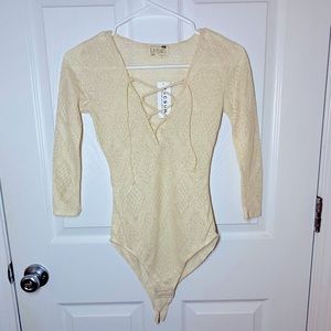 NWT PacSun Lace Bodysuit size- XSMALL